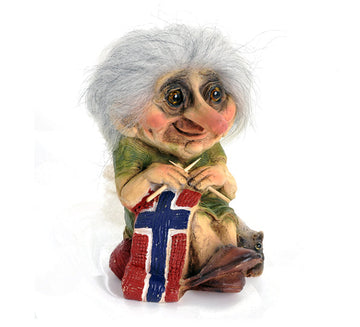 Troll bestemor strikker flagg